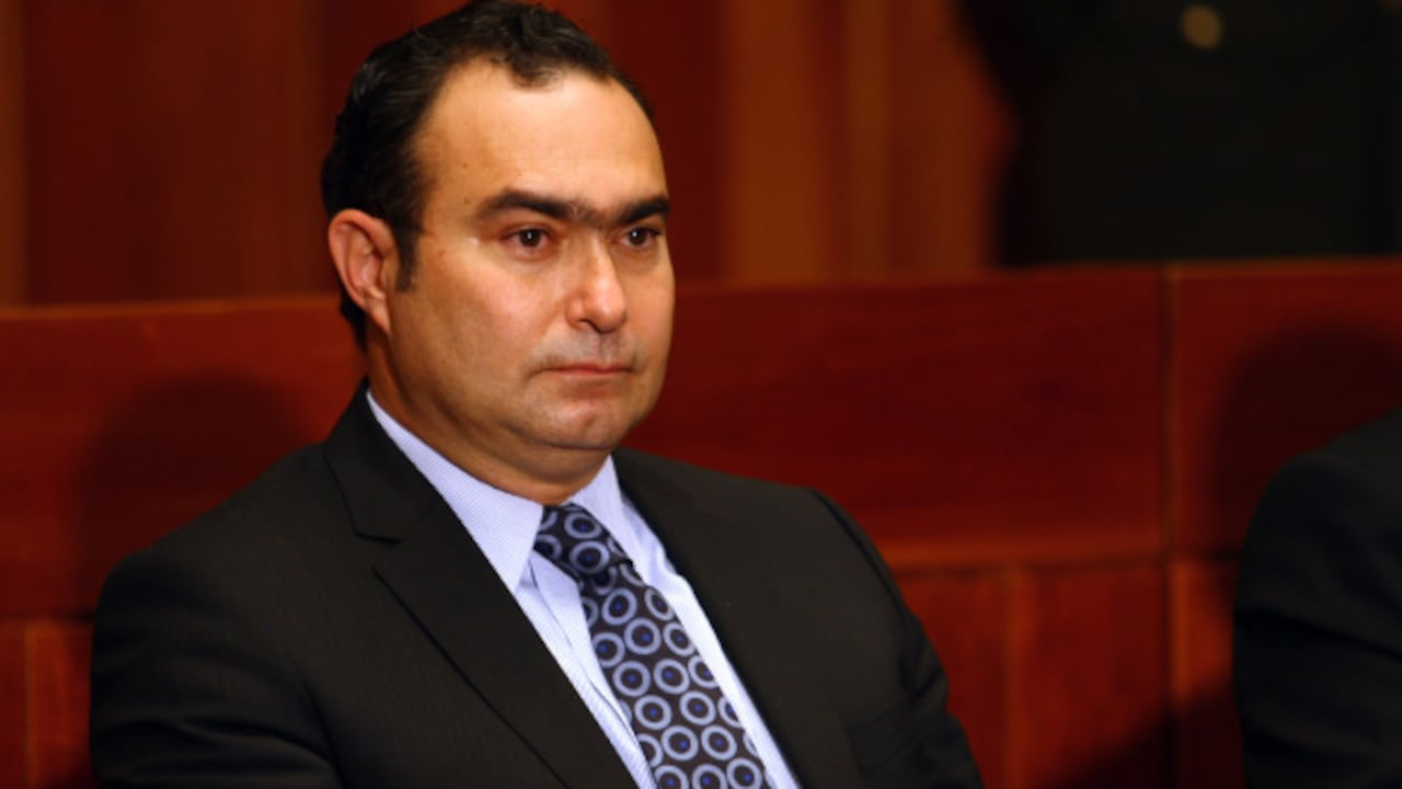 El magistrado Jorge Ignacio Pretelt elaboró la ponencia del fallo que obligaría a rebajar las pensiones superiores a los 25 salarios mínimos. El dinero que se ahorraría el Estado serviría para asegurar las pensiones de los más pobres.