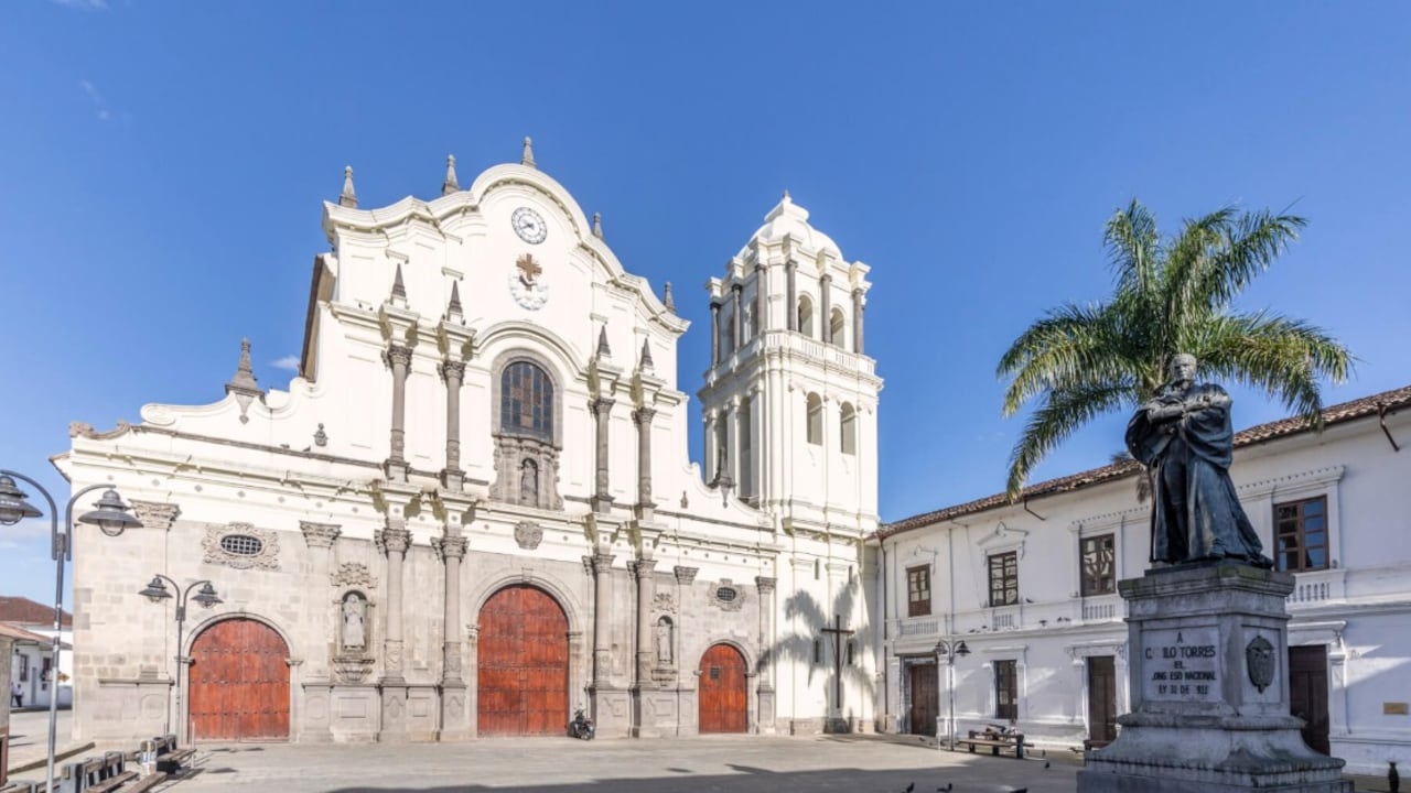 Popayán, ciudad que destaca por su arquitectura colonial y tradición histórica