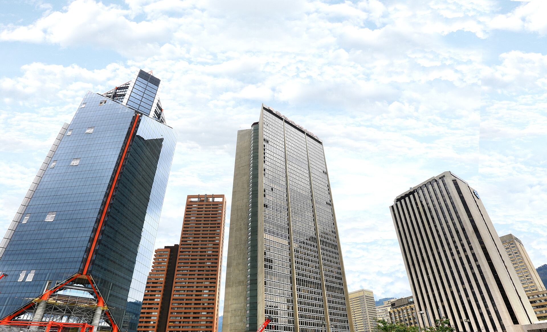 La capital colombiana se destaca en el mercado de oficinas premium de Suramérica, según el informe de Cushman & Wakefield