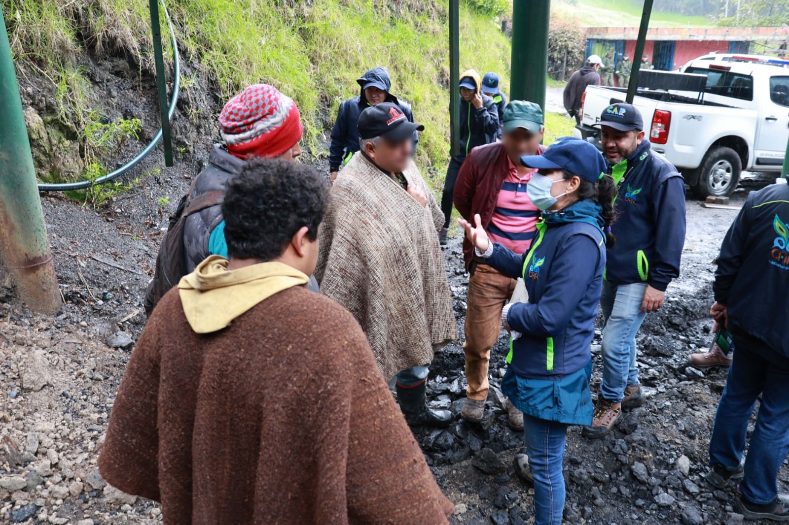 Operativo de la CAR contra mina ilegal de Carbón, en Cundinamarca.