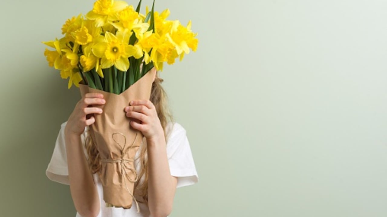 En TikTok varias usuarias manifiestan que desean recibir flores amarillas el 21 de septiembre.