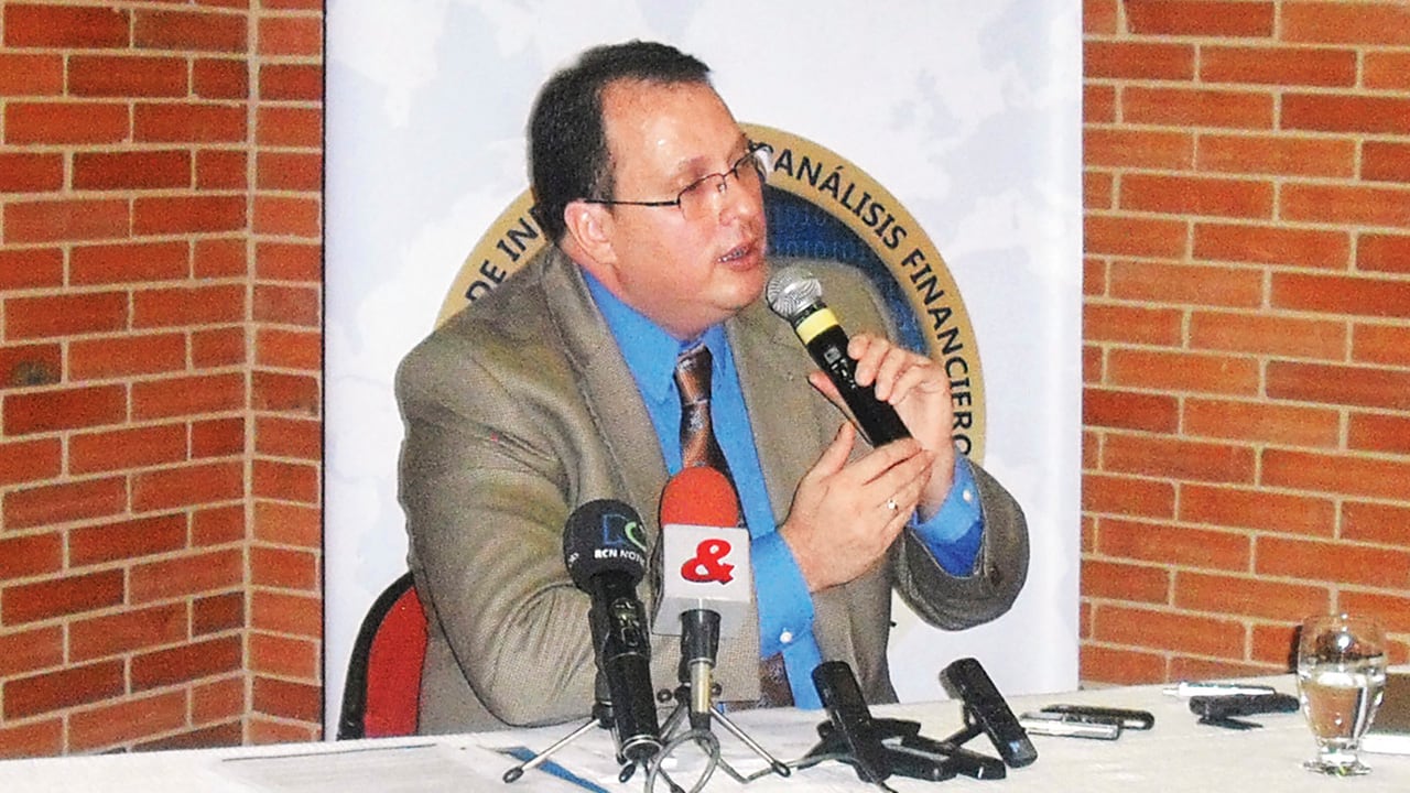 El exviceministro quedó en el centro de la investigación por el contrato de los helicópteros.