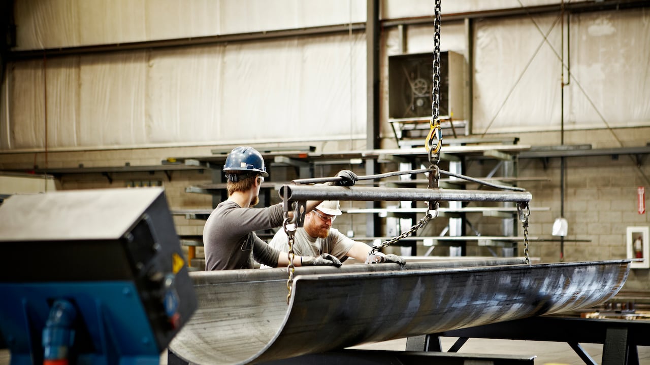 Ya son dos meses seguidos de caídas en la producción manufacturera para los Estados Unidos.