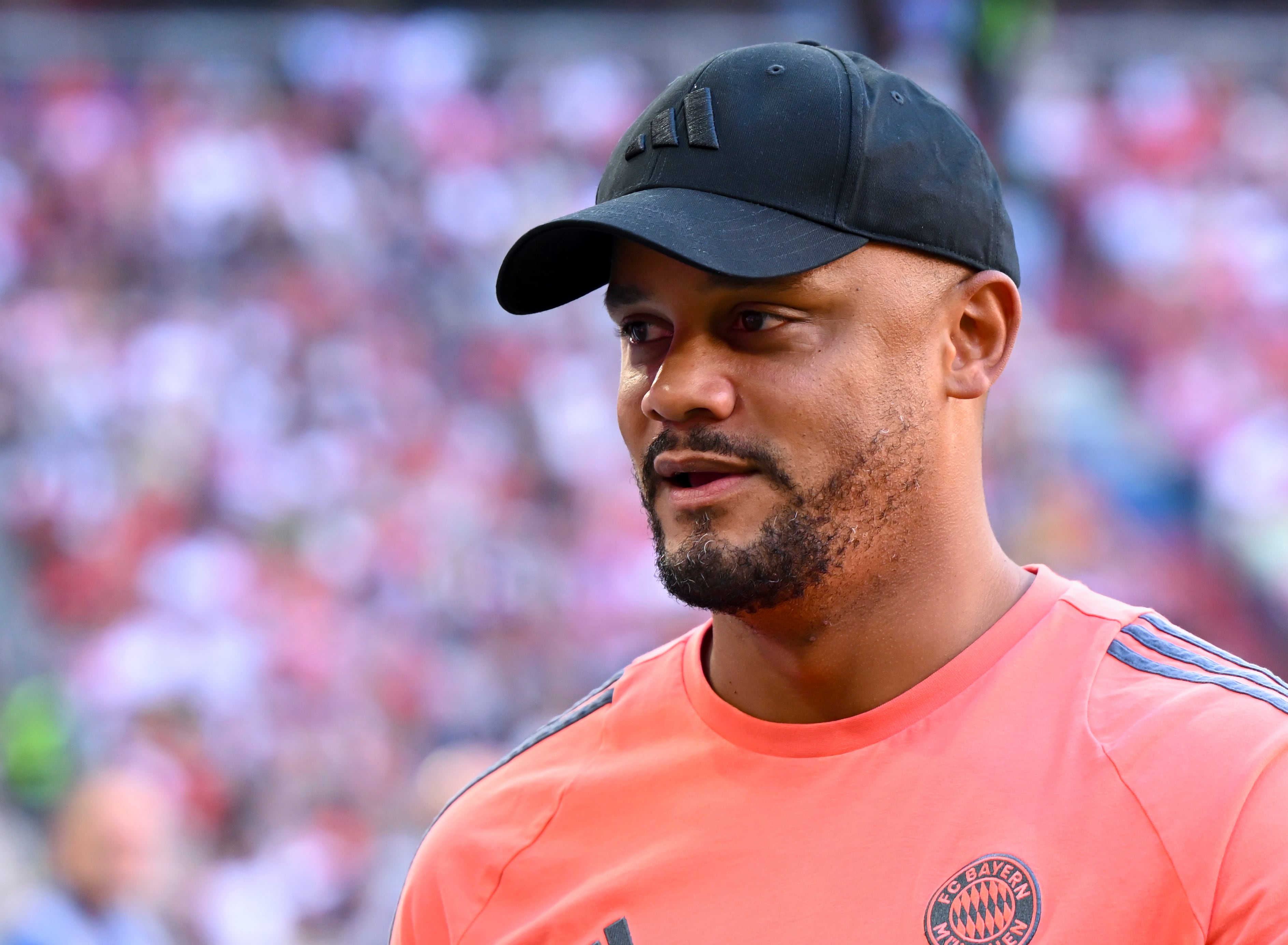 Bayern Munich's coach Vincent Kompany before the friendly soccer match between FC Bayern Munich and Tottenham Hotspur at Allianz Arena in Munich, Germany, Thursday Aug. 7, 2025. (Sven Hoppe/dpa via AP)