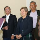 El secretario General del Congreso de la República, Gregorio Eljach Pacheco, recibe el proyecto de reforma pensional de manos del presidente de la República, Gustavo Petro y la ministra del Trabajo, Gloria Inés Ramírez Ríos