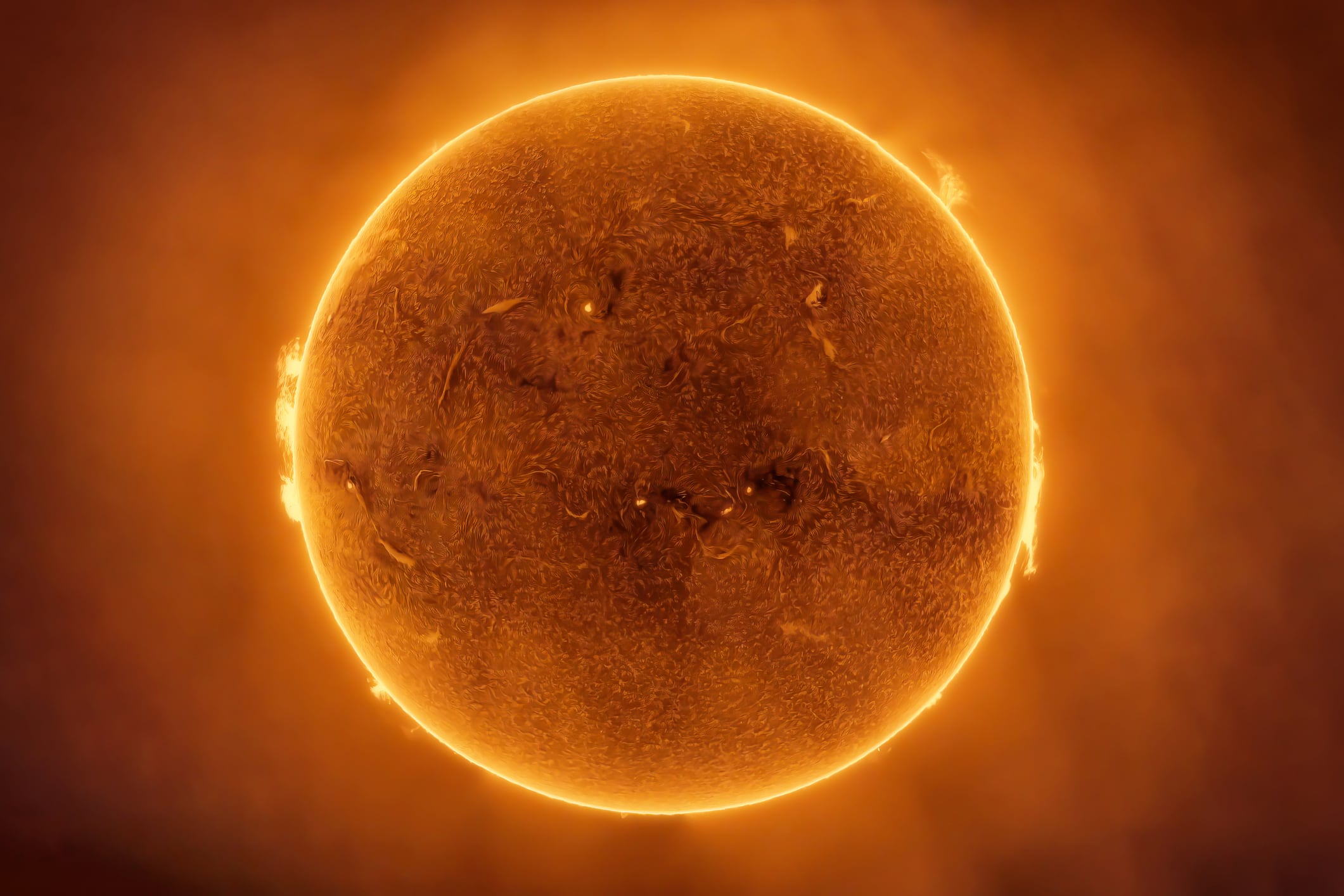 Este tipo de tormentas puede generar efectos visibles en sistemas de navegación satelital, comunicaciones y redes eléctricas.