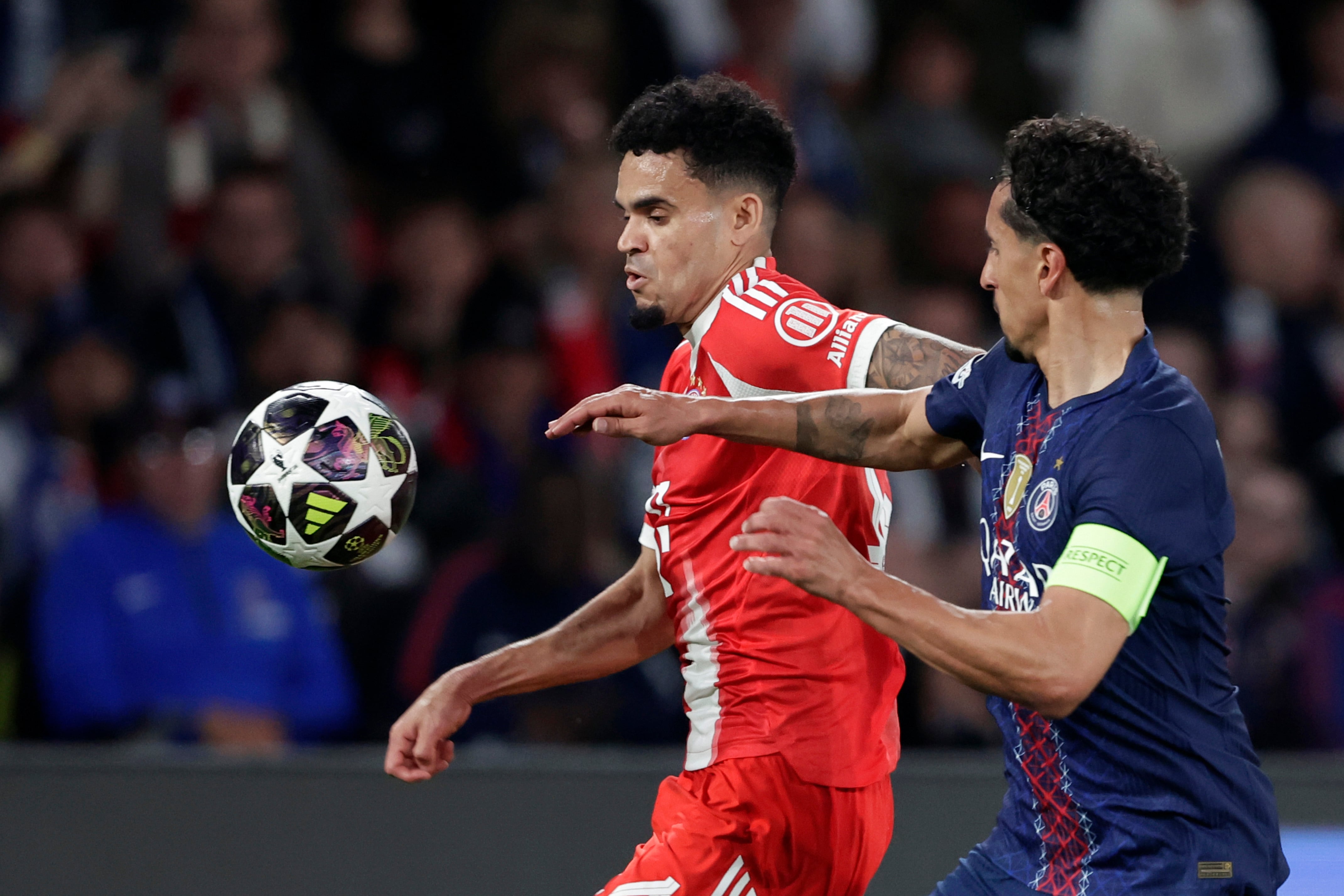 PARIS, FRANCE - APRIL 28: (L-R) Luis Diaz of Bayern Munchen, Marquinhos of Paris Saint Germain  during the UEFA Champions League  match between Paris Saint Germain v Bayern Munchen at the Parc des Princes on April 28, 2026 in Paris France (Photo by Rico Brouwer/Soccrates/Getty Images)
