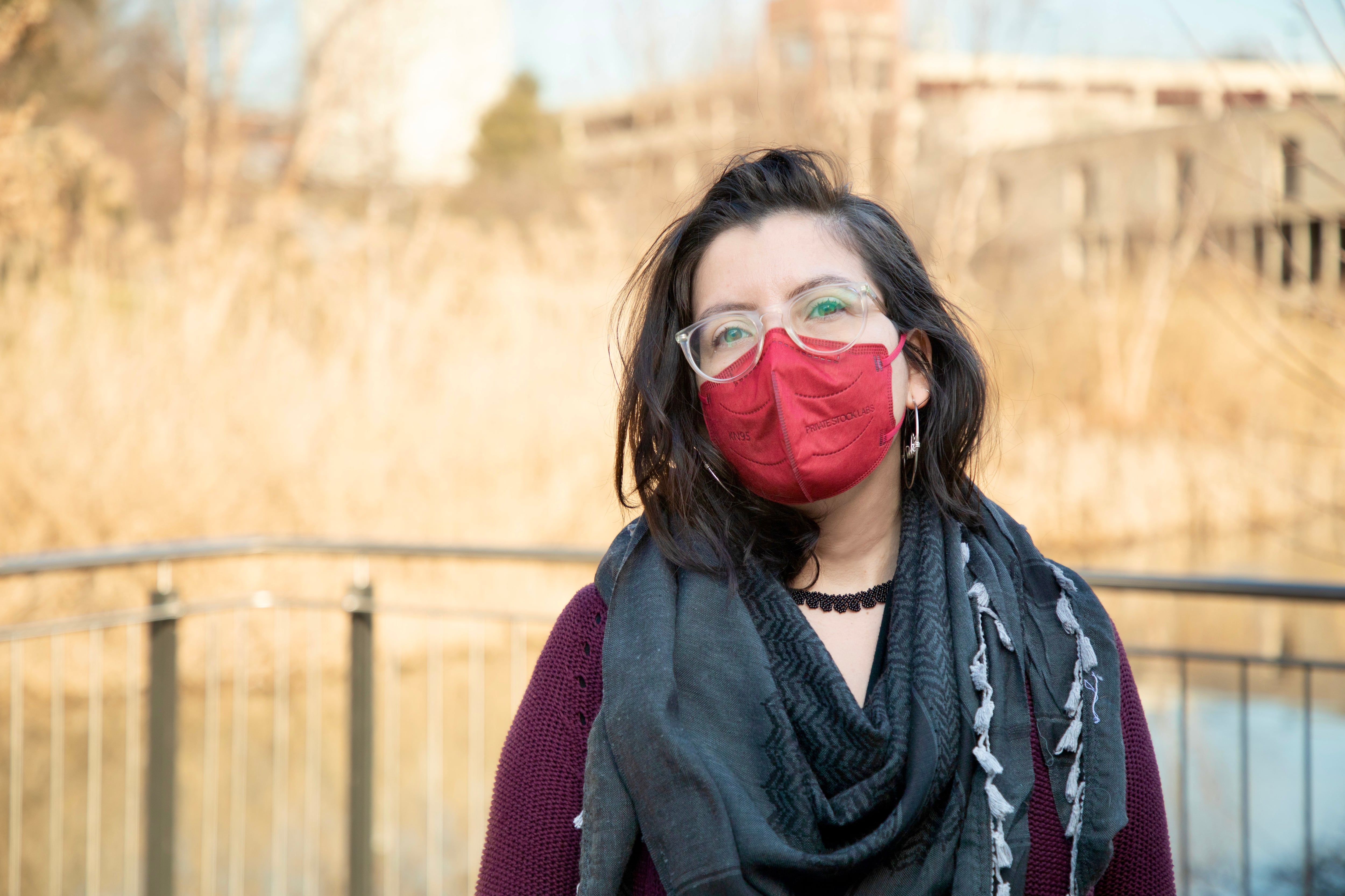 Tania Lizarazo publicó un premiado libro que no solo exalta a las comisionadas chocoanas y su trabajo de colectividad y resistencia, plantea una academia no extractivista, con relaciones humanas de largo aliento y mutuo cuidado.