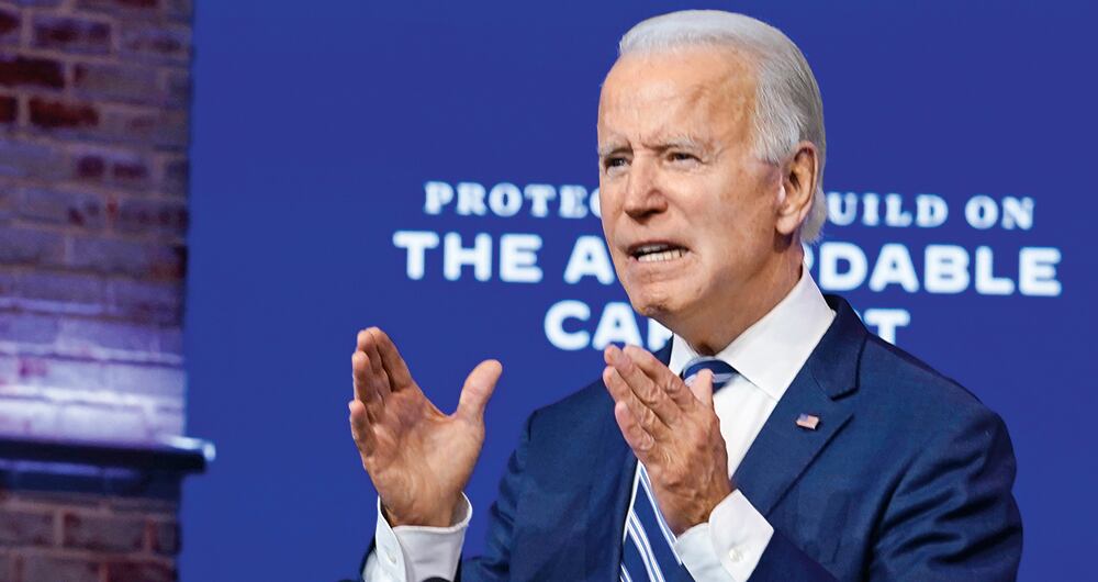  Joe Biden ha restado importancia a las acusaciones de Trump. Mientras tanto, empieza a conformar su gabinete y presenta su plan para contrarrestar la pandemia. 