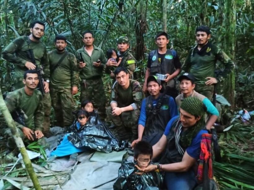 Niños sobrevivientes del accidente aéreo en el Caquetá