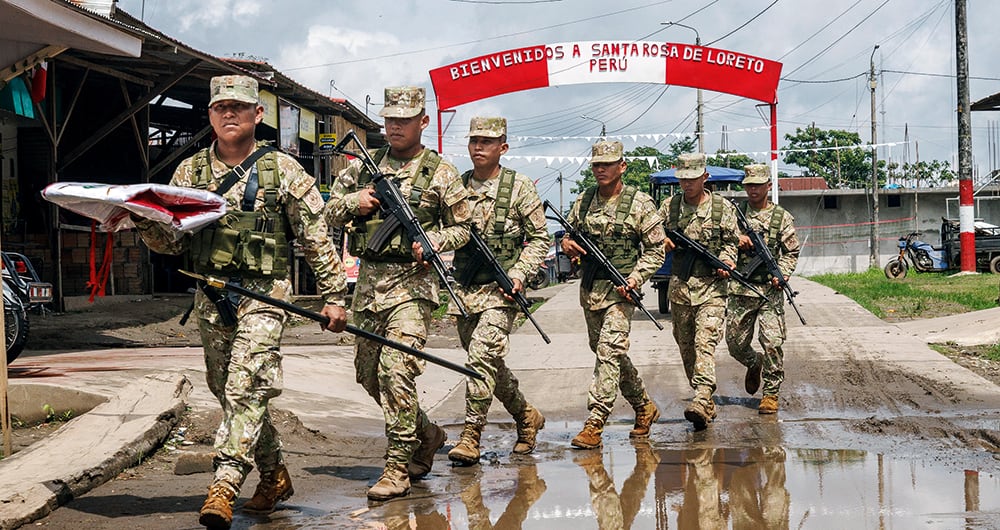 Las Fuerzas Armadas del Perú hacen presencia dentro y fuera de Santa Rosa. En la isla hay sedes de la Policía, el Ejército y hasta un grupo antinarcóticos. En dichas instalaciones se guardan armas e infraestructura de defensa.
