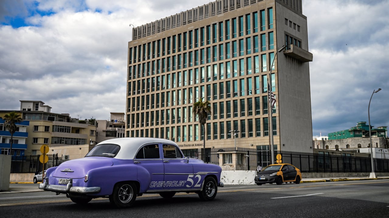 La embajada norteamericana envío la denuncia desde la capital cubana.