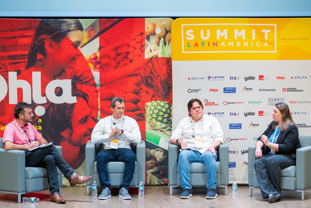 3 grandes empresarios iniciaron la jornada de paneles con el foro ”Modelos De negocios exitosos en torno al consumidor”