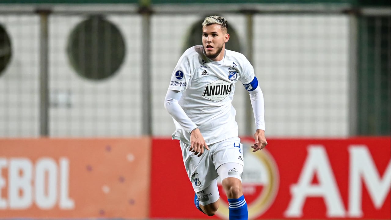 Juan Pablo Vargas por una lesión no pudo llegar al Santos de Brasil.