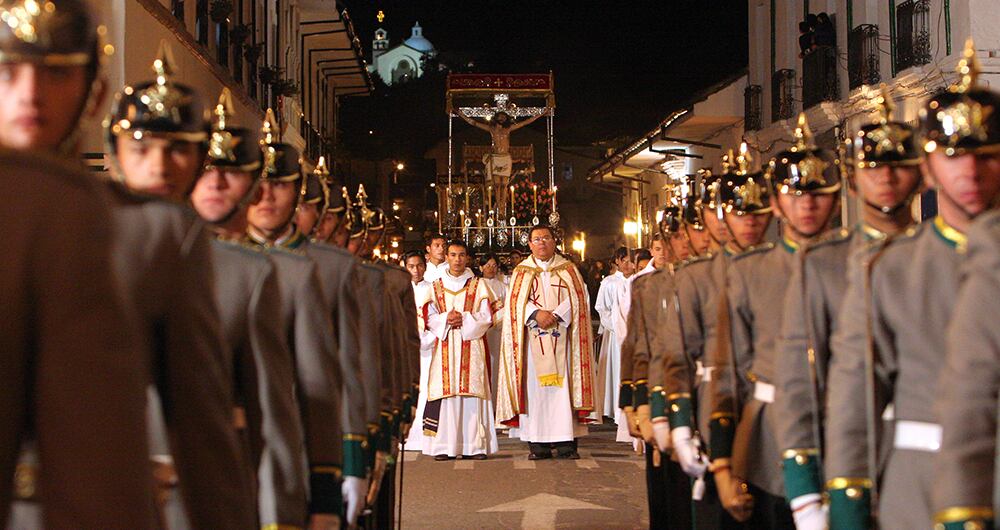 Procesiones de Semana Santa en Popayán: ¿quiénes son los cargueros?