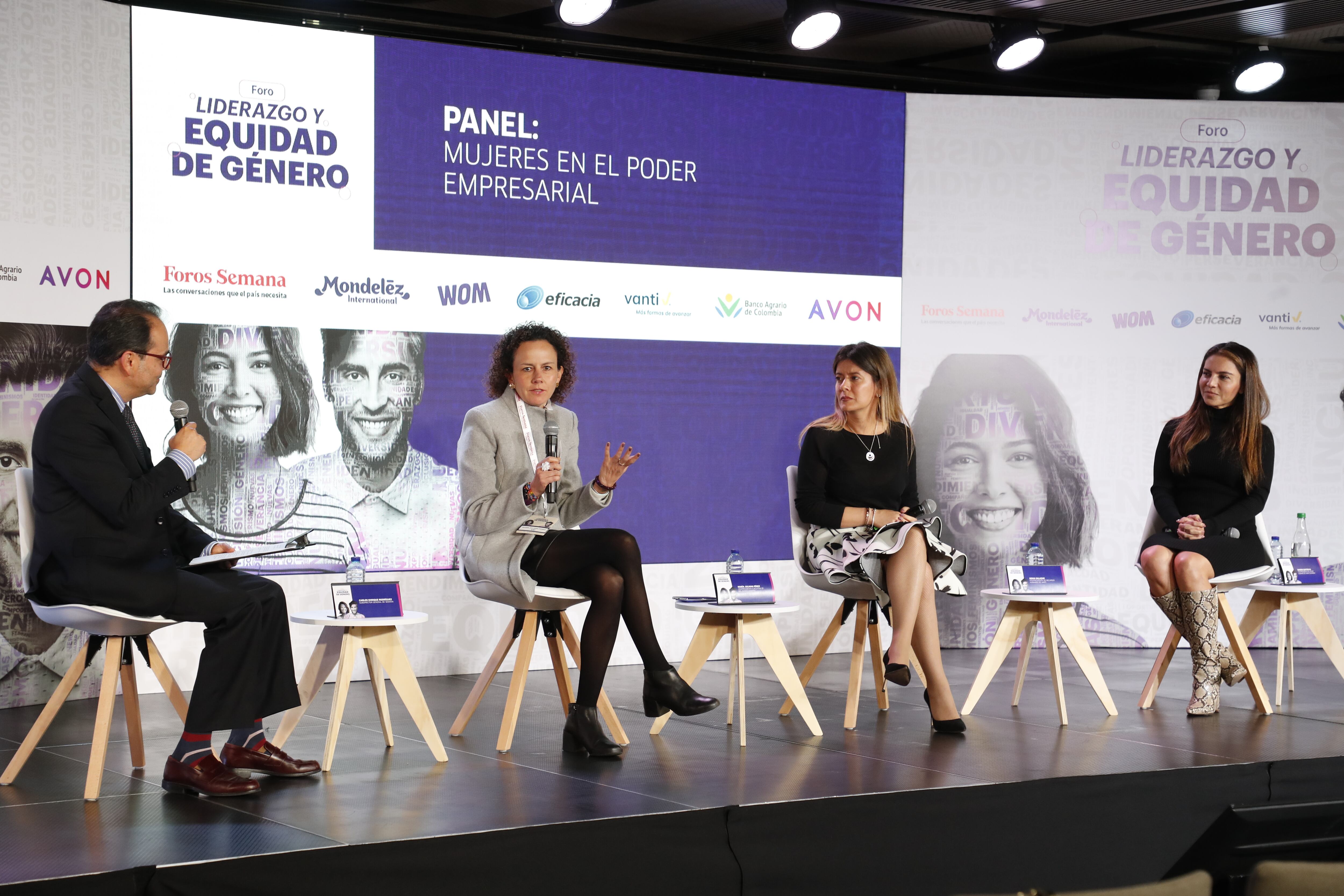 María Juliana Pérez, vicepresidenta ejecutiva del Banco Agrario, Sonia Salazar, vicepresidenta de Recursos Humanos de Vanti y Sandra Quitián M., Vicepresidenta de Valor Humano de WOM Colombia.