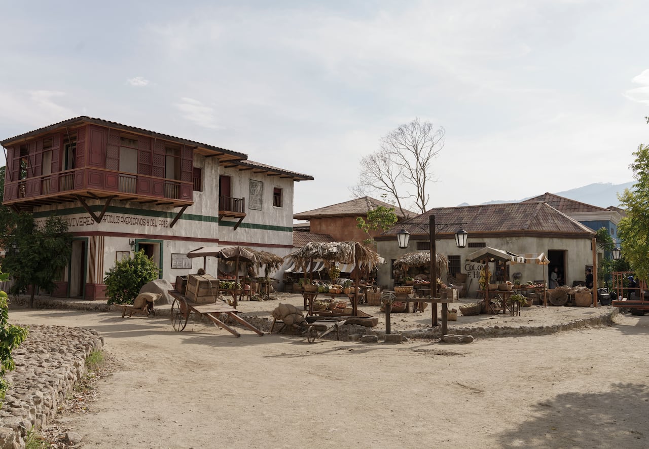 El Macondo que Netflix construyó para Cien años de soledad, de Gabriel García Márquez / Cien Años de Soledad. Cr. El Departamento / Netflix ©2024