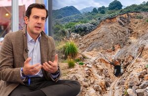 El ministro del Interior, Rodrigo Lara, anunció que el Gobierno planea tomar medidas fuertes contra la gran minería criminal.