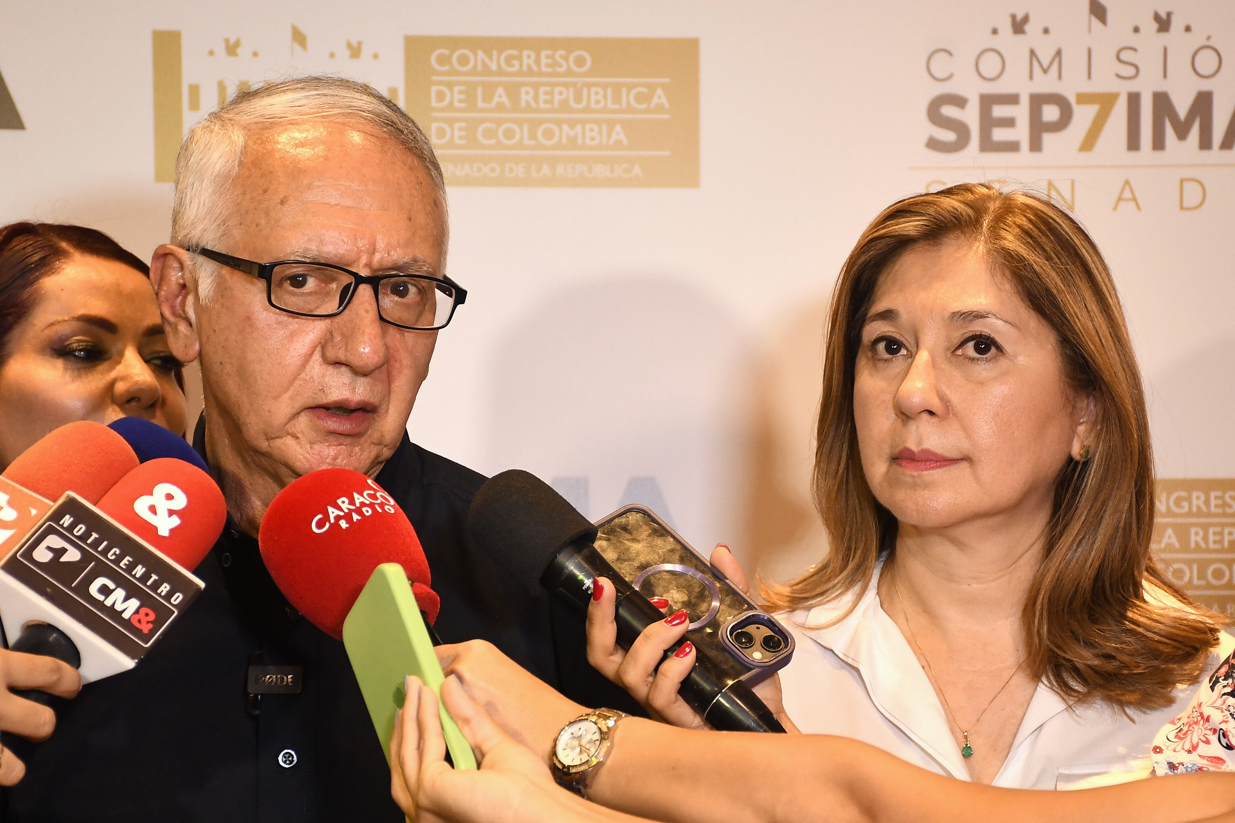 Así se desarrolla la audiencia pública de la Reforma a la Salud en con la senadora Norma Hurtado y Guillermo Alfonso Jaramillo, Ministro de Salud, Maria Cristina, secretiria de Salud del Valle  Cali, hoy  1 de Marzo / Foto Wirman Rios / EL PAIS