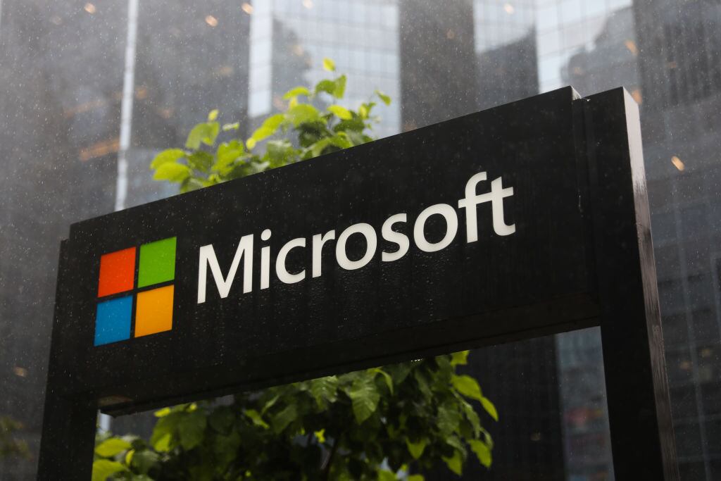 La cuestión planteada por Warren Buffett que redefinió el rumbo de Microsoft y su trayectoria futura.