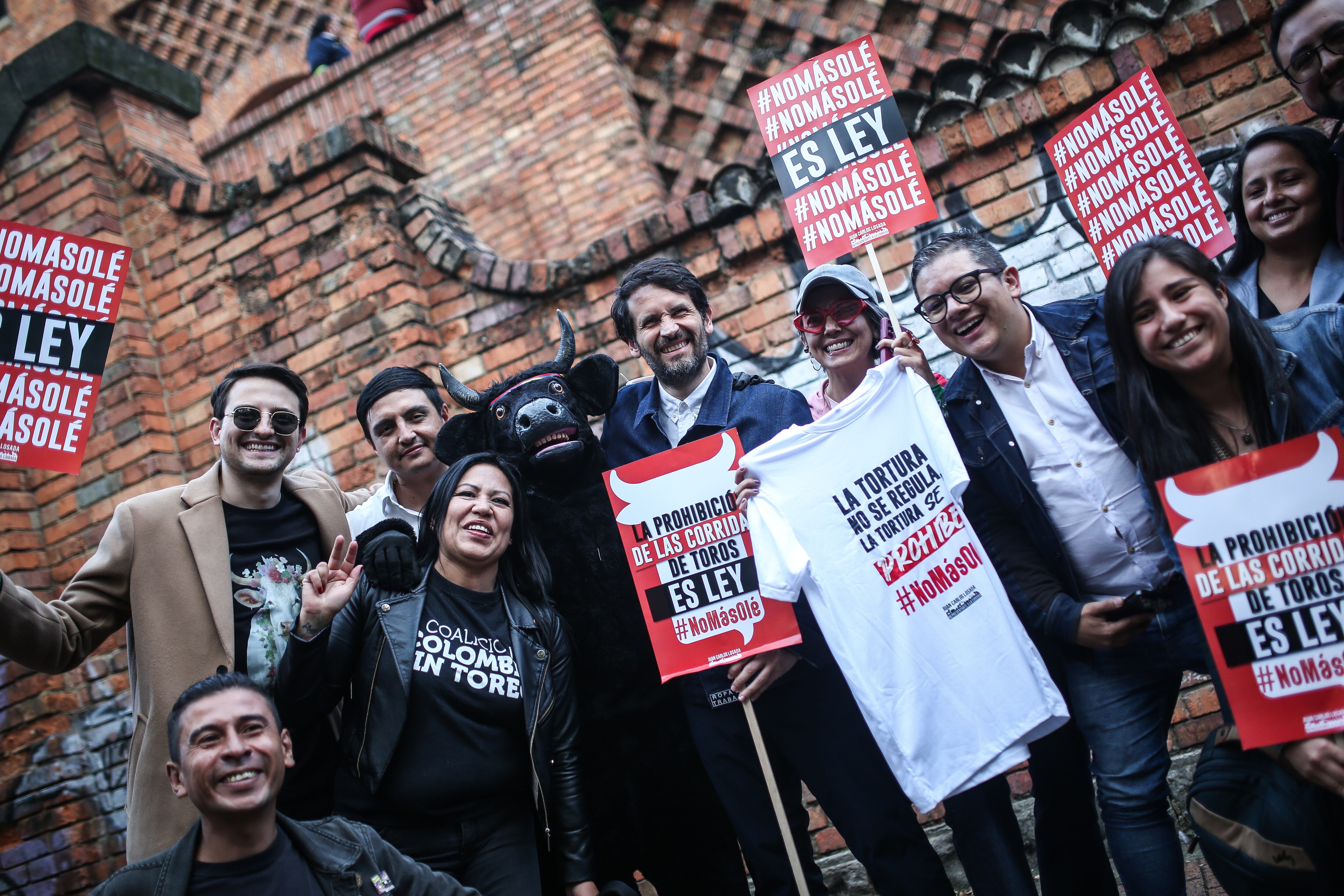 Sanción presidencial de la ley "No más Olé"