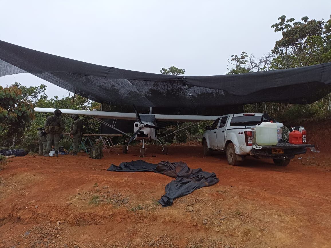Encuentra narcoavioneta y pista clandestina en el Valle del Cauca
