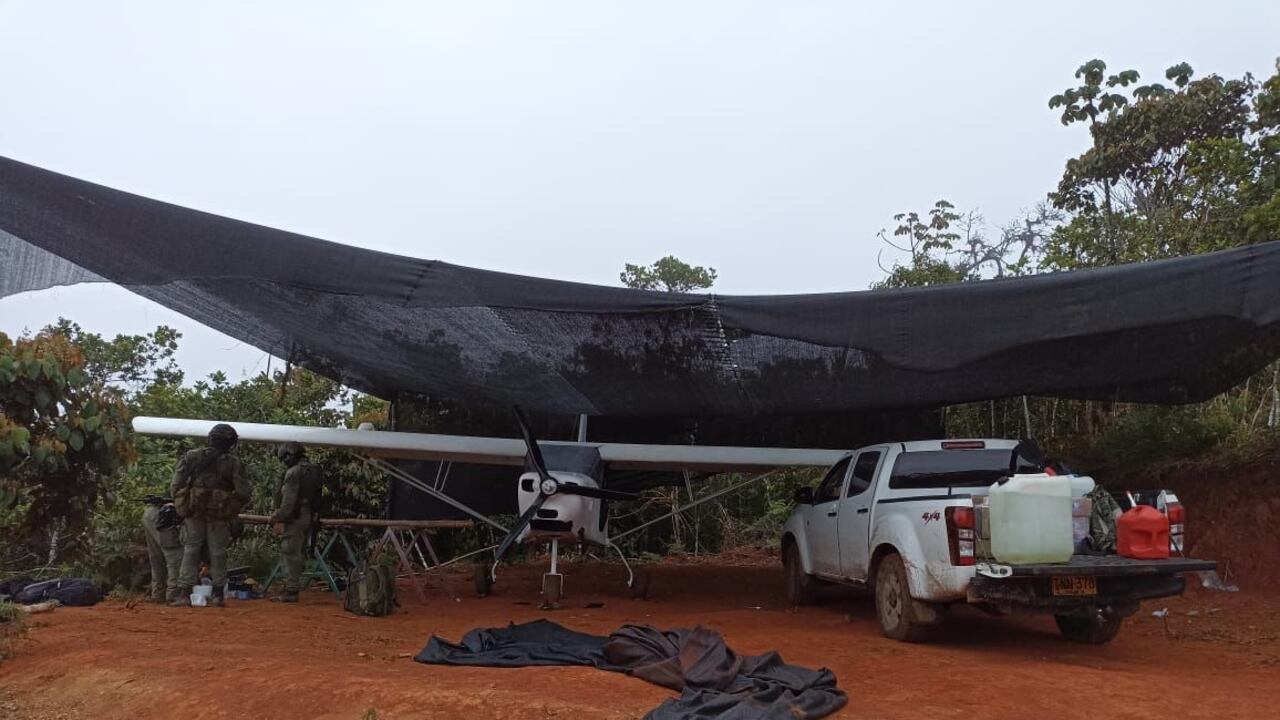 Encuentra narcoavioneta y pista clandestina en el Valle del Cauca