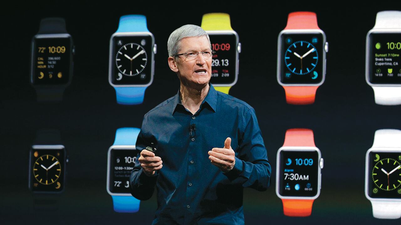 Tim Cook, sucesor de Steve Jobs en Apple, dijo que se trataba del producto más personal hecho por esta compañía. Entre las aplicaciones que sorprendieron están la de Starwood y la de American Airlines. Con la primera el reloj servirá de llave de la habitación del hotel. Con la segunda hará las veces de pasabordo.