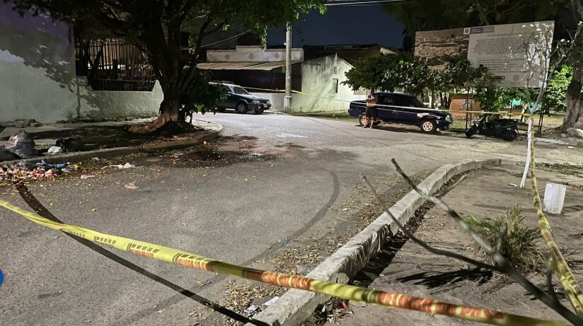 En Girón fueron asesinados dos hombres y uno más resultó herido.
