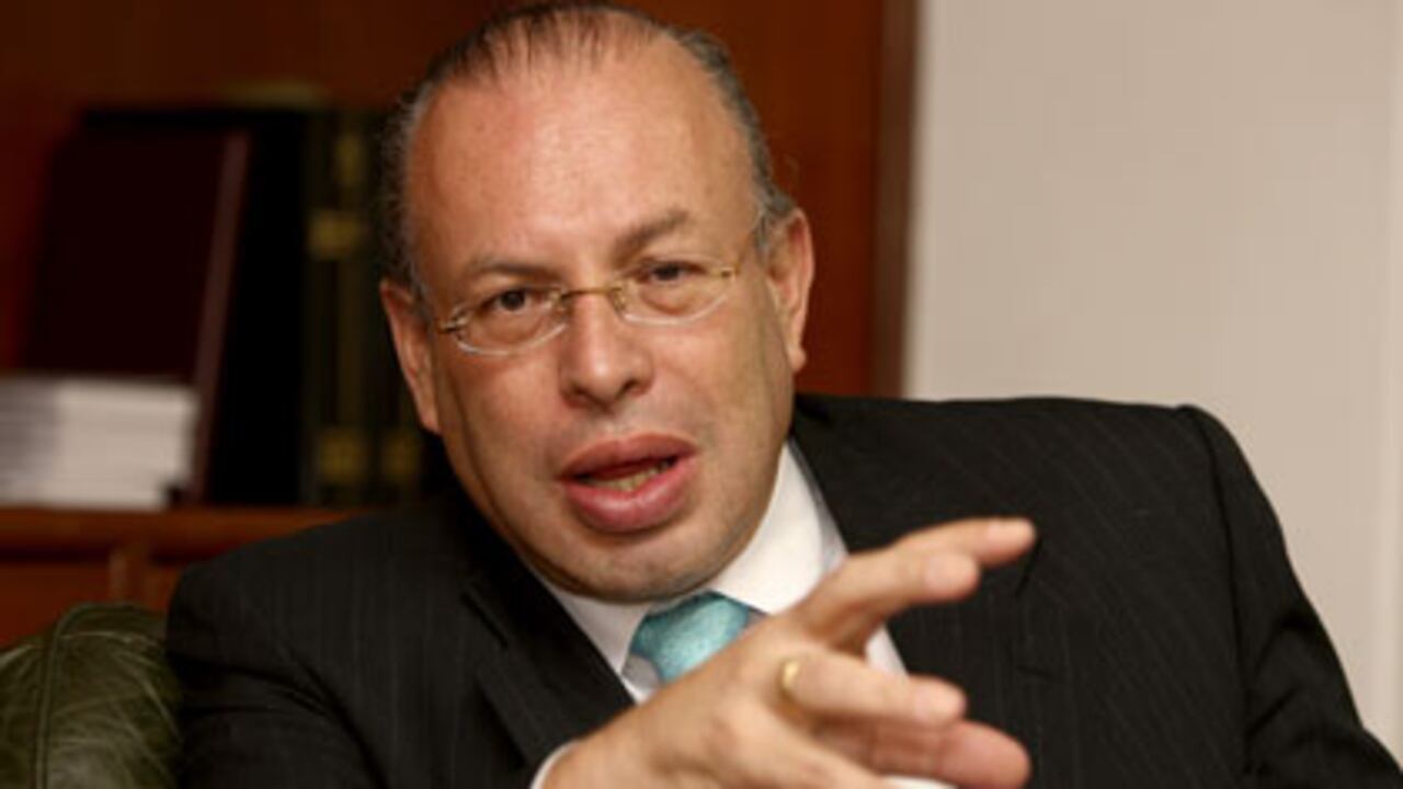 Registrador nacional, Carlos Ariel Sánchez.