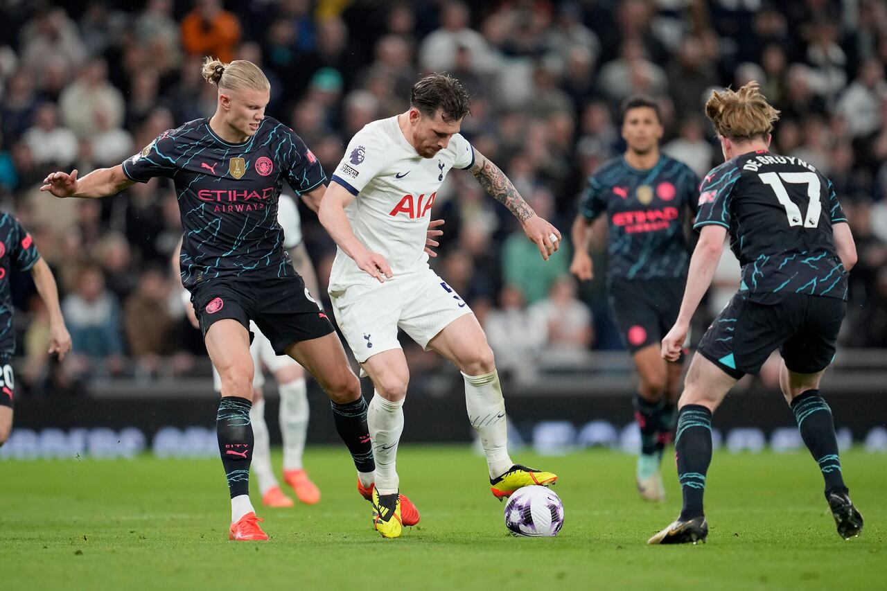 Imagen del partido entre Tottenham y Manchester City este martes.