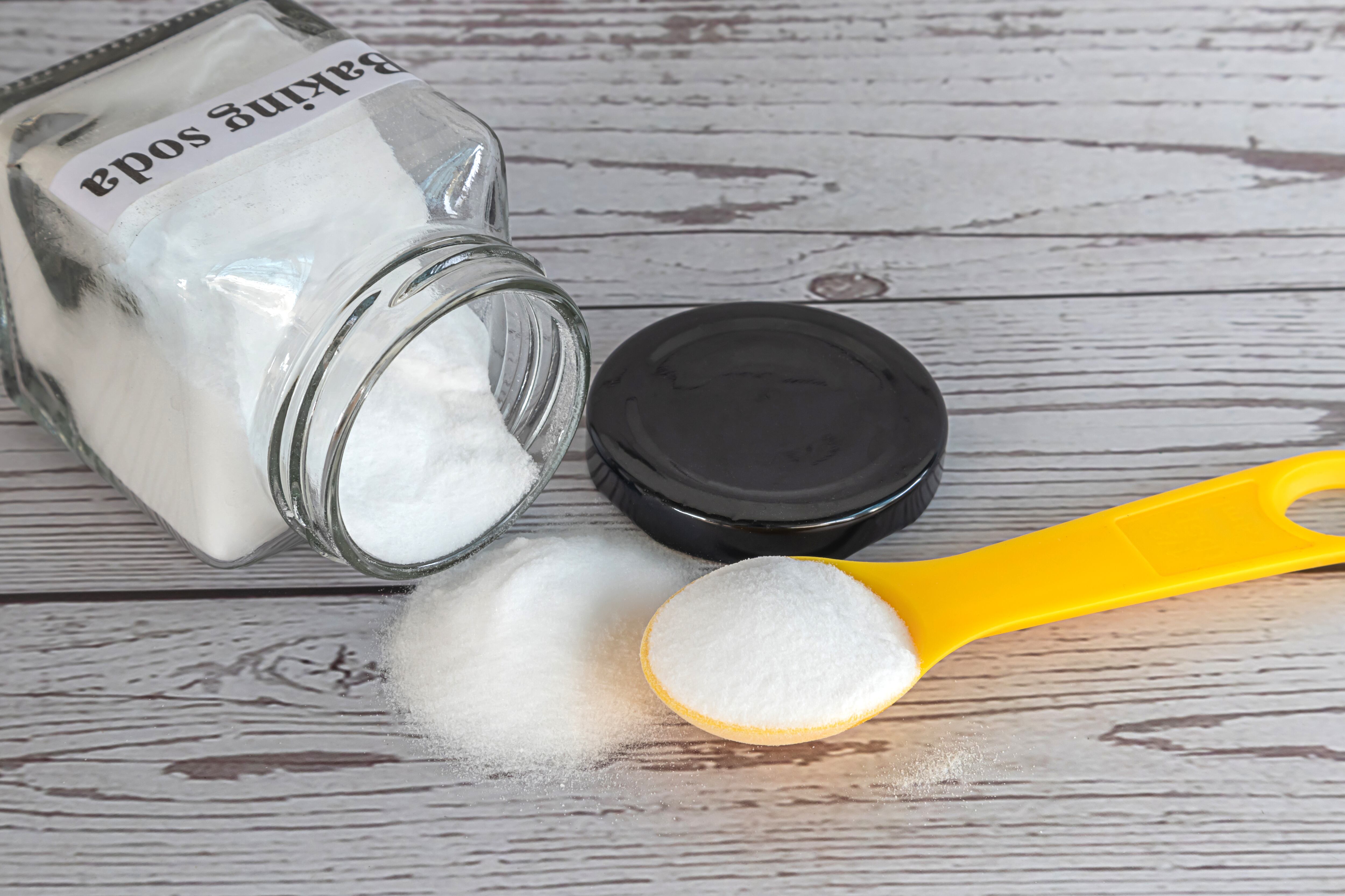 El bicarbonato de sodio puede eliminar la descamación de la piel.