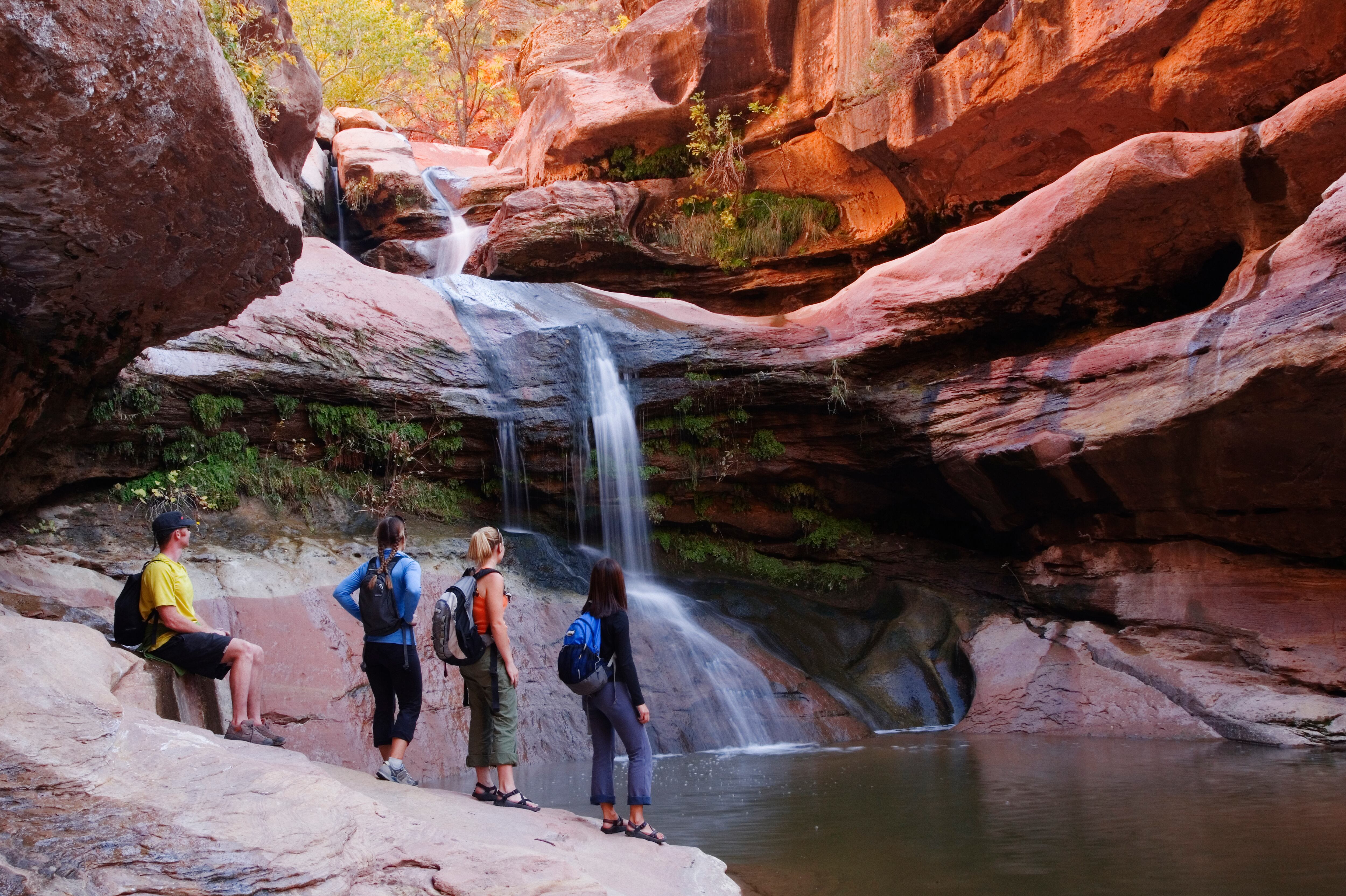 Los cambios en el agua del Parque Nacional Pinnacles mantienen en alerta a la población de California