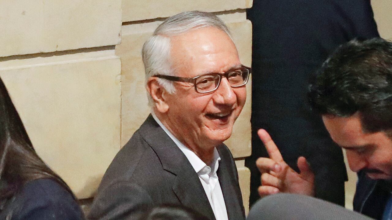 Una comisión integrada por seis senadores estudiará la apelación de la reforma a la salud después de Semana Santa. Si revive, se repetiría la historia de la reforma laboral.