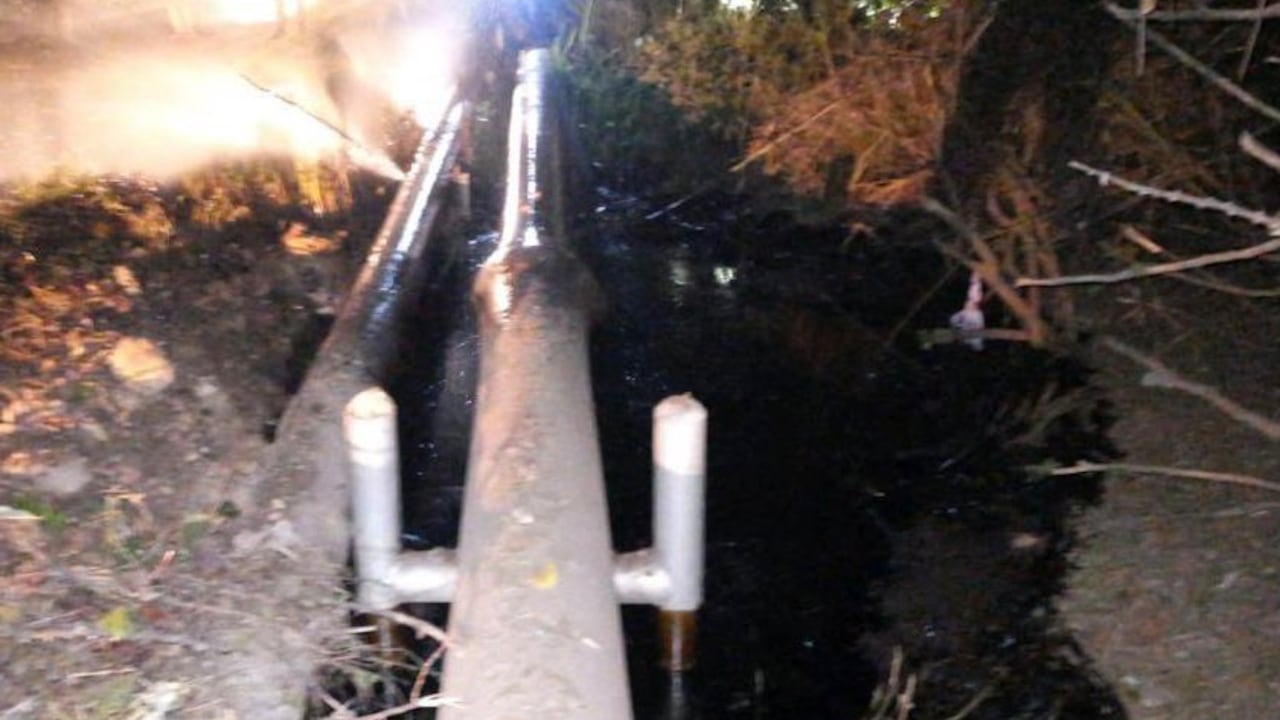 La explosión afectó la línea de agua que va hacia planta deshidratadora Lisama del campo de producción La Cira Infantas.