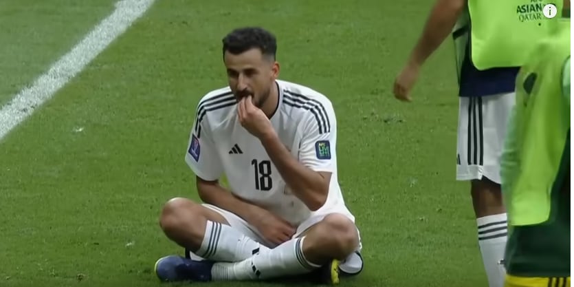 Aymen Hussein celebrando el gol de Irak ante Jordania por la Copa de Asia