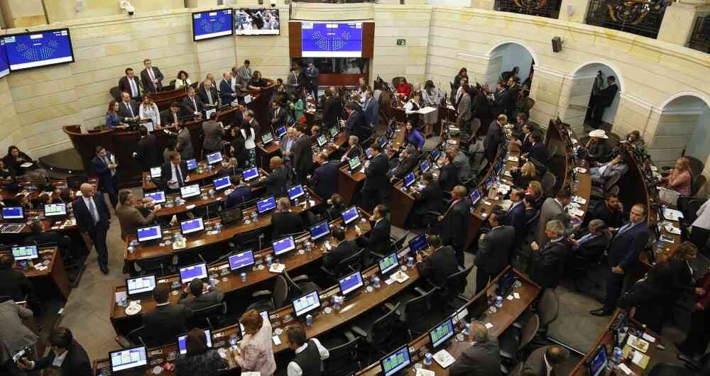 Congreso aprobó ampliación del cupo de endeudamiento en US$14.000 millones.