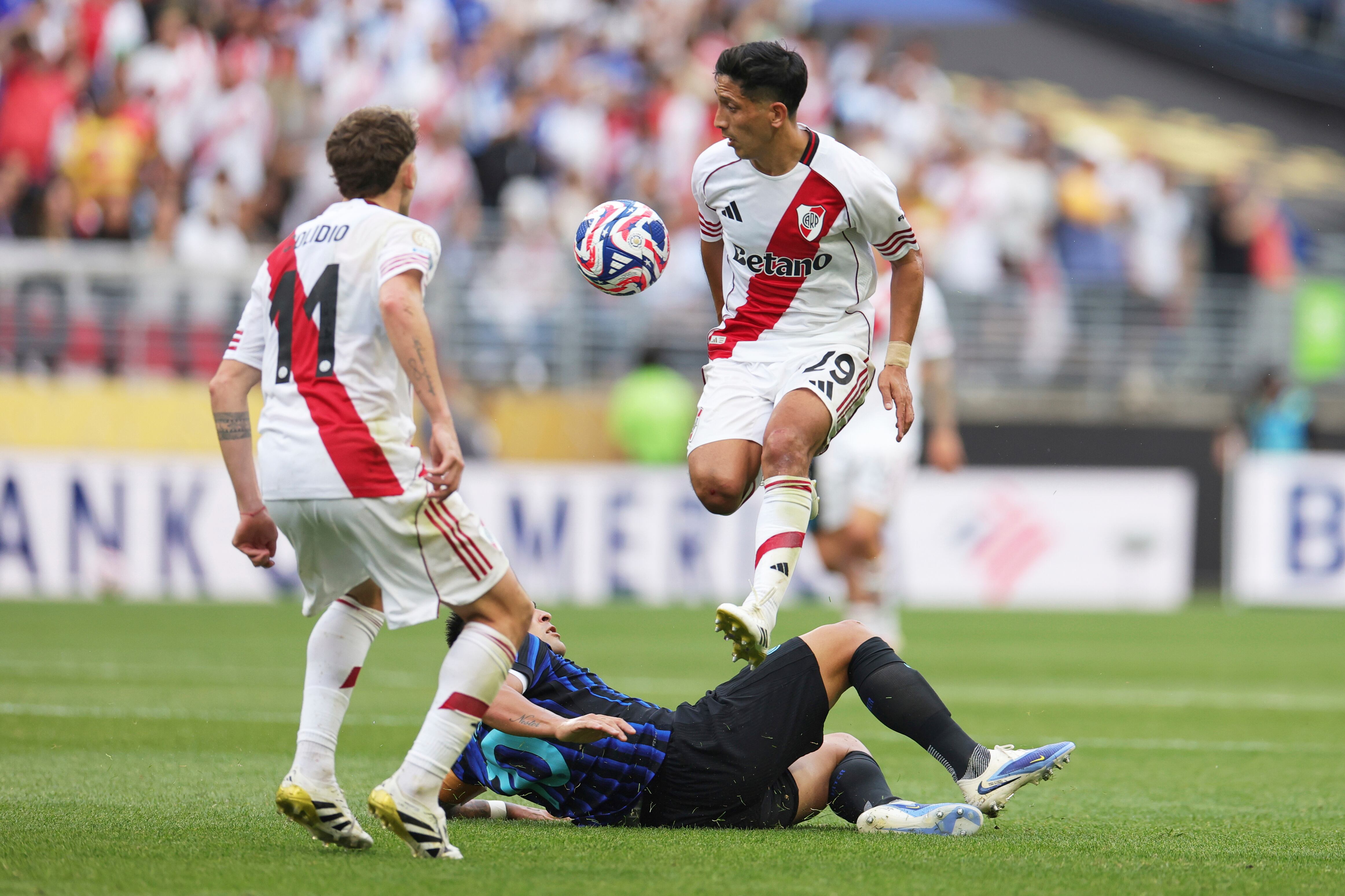 River Plate lo intentó pero no le alcanzó ante Inter.