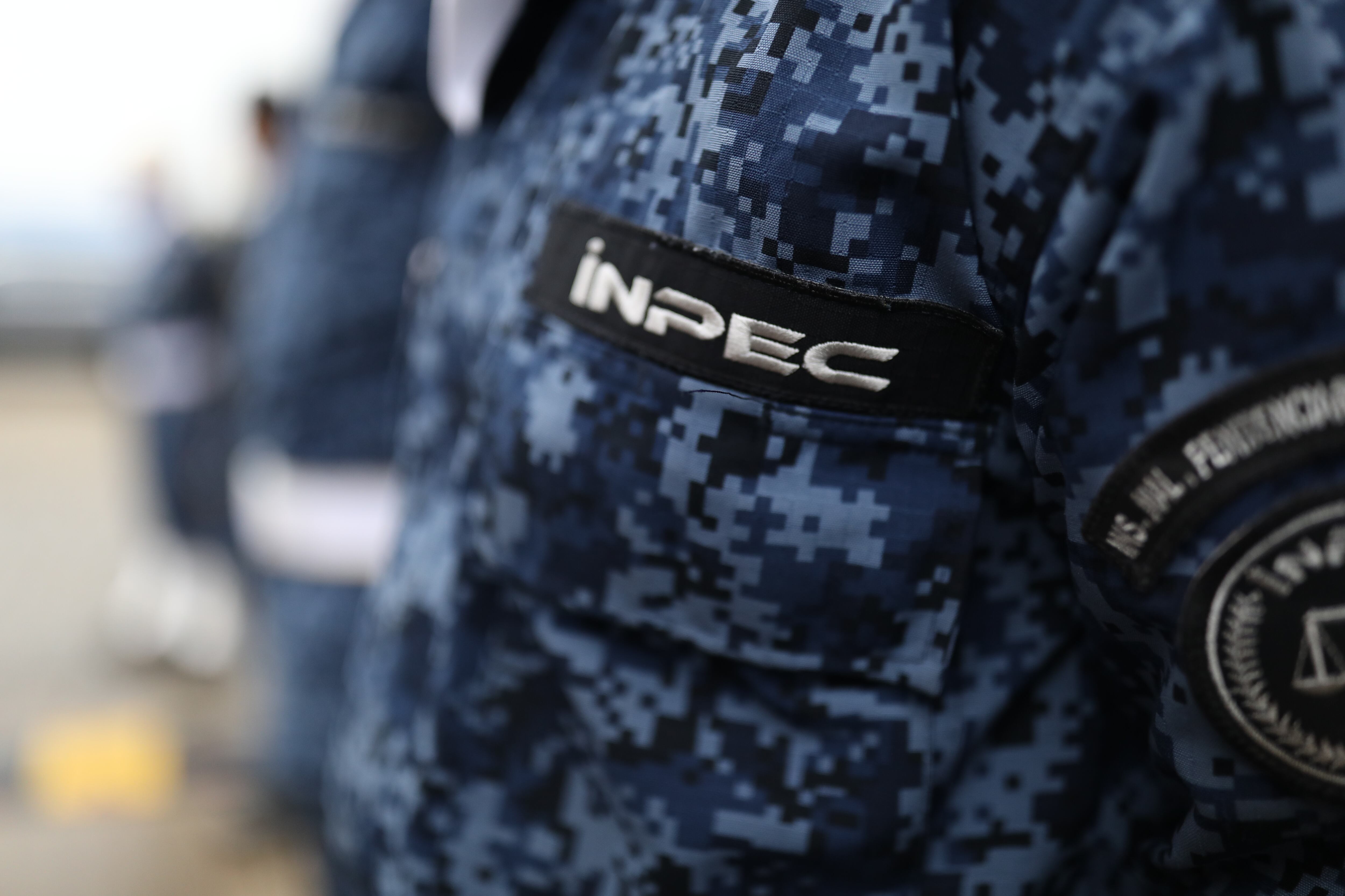 EL Inpec recibió 22 nuevas camionetas para transporte penitenciario.