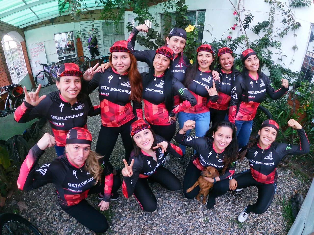 Curvas en Bici trabaja para contar con una sede propia donde puedan tener un punto de encuentro con diferentes servicios, así como seguir fortaleciendo la línea de sostenibilidad Power, a través de la cual ofrecen cursos, diseñan y venden indumentaria deportiva.