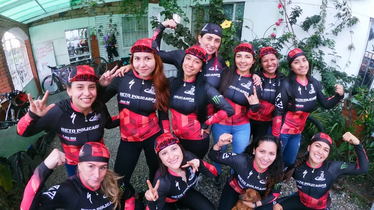 Curvas en Bici trabaja para contar con una sede propia donde puedan tener un punto de encuentro con diferentes servicios, así como seguir fortaleciendo la línea de sostenibilidad Power, a través de la cual ofrecen cursos, diseñan y venden indumentaria deportiva.