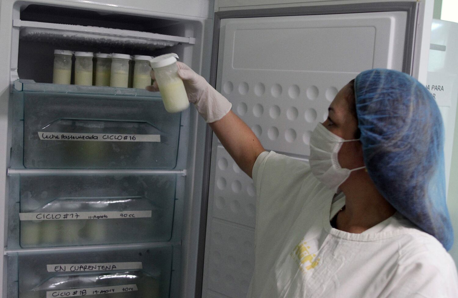 Leche materna / Fredy León Builes Solano (Colombia)