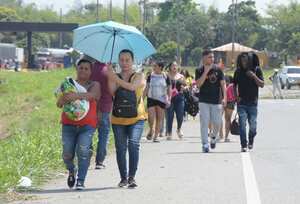 Bloqueo Peaje Villa Rica por parte de las Comunidades Afros del Norte del Cauca. Fotos Aymer Alvarez / El pais.