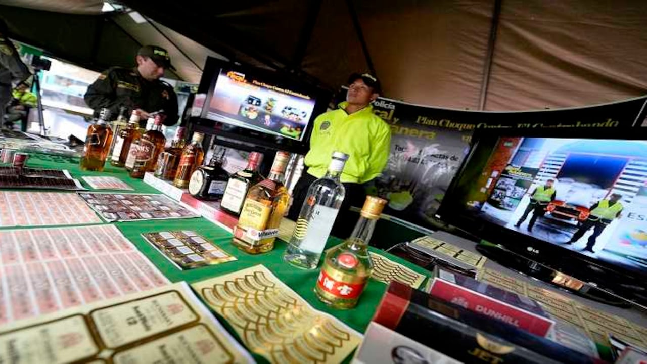 El gobierno colombiano deja de recibir US$400 millones anuales a causa del alcohol ilegal