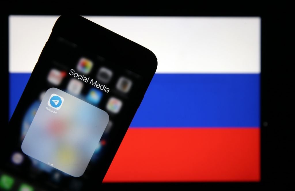 El FSB asegura que un chatbot de Telegram fue usado para reclutar jóvenes en Rusia.