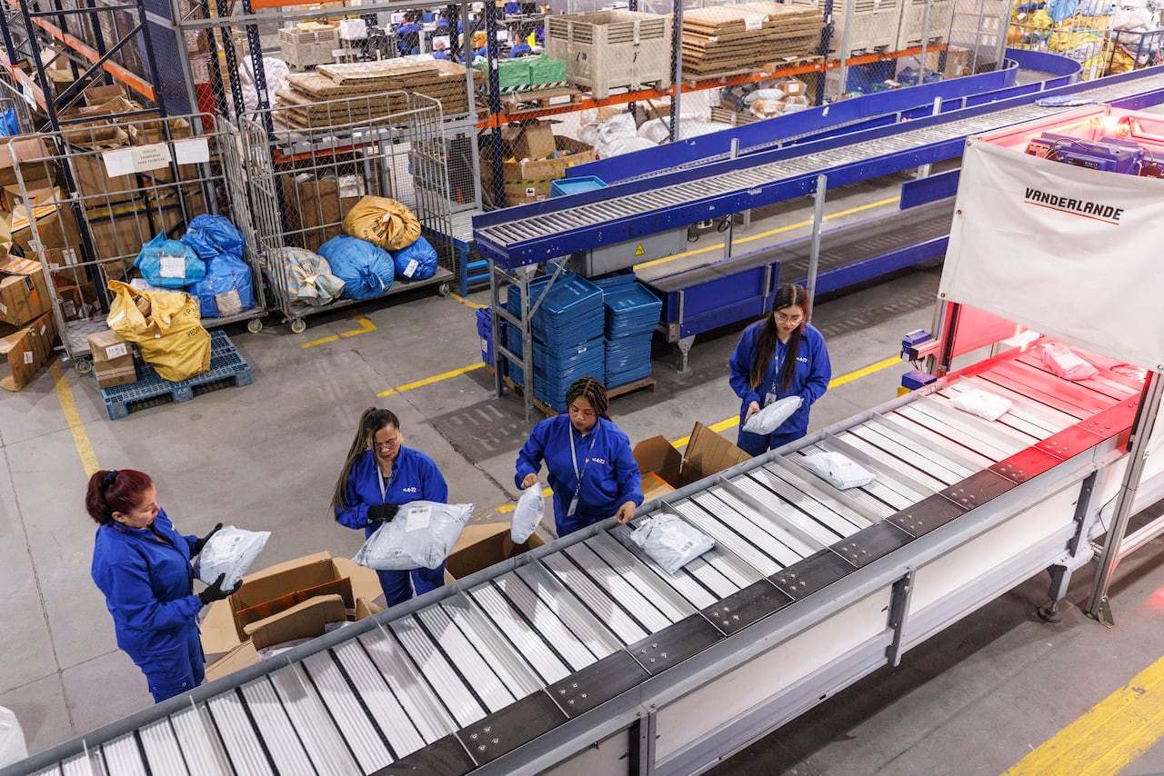 El proceso de transición ha sido desafiante, pues implicó rediseñar procesos, capacitar al talento humano, renovar la infraestructura tecnológica y generar un cambio cultural dentro de la organización.