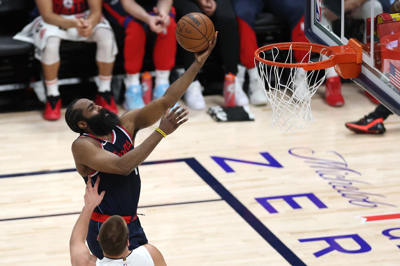 En la actual temporada, Harden ha sido pieza clave para los Clippers, especialmente en la serie de playoffs contra los Denver Nuggets