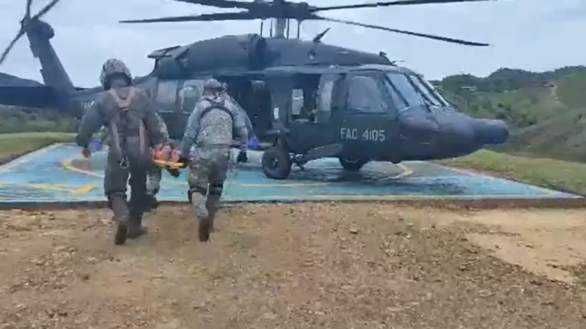 Soldados evacuados tras ataque terrorista en Anorí, Antioquia.