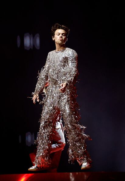 Harry Styles en su presentación en la  65th GRAMMY Awards en el Crypto.com Arena de Los Ángeles, California. Foto: Frazer Harrison/Getty Images.