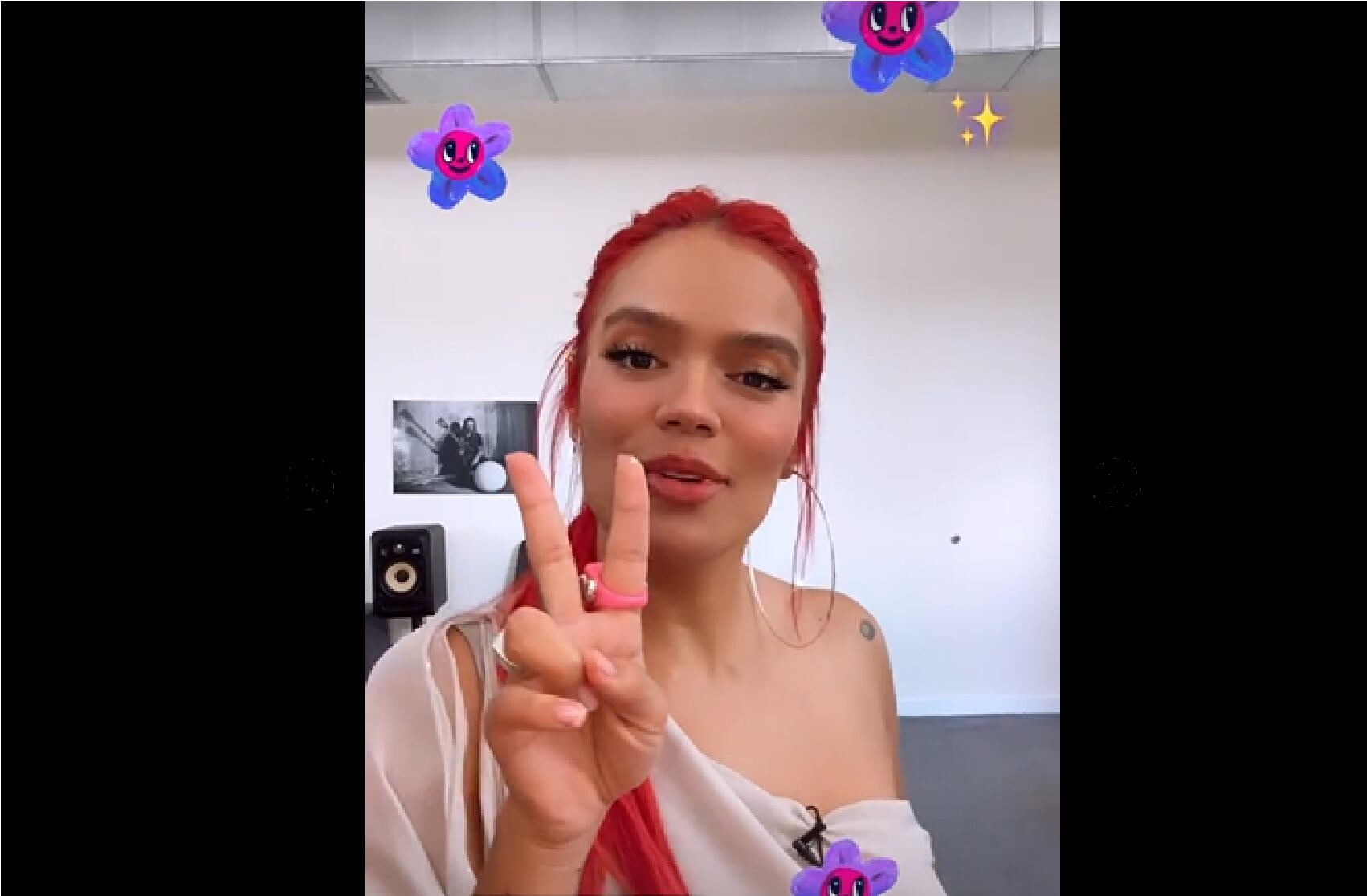 La paisa está promocionando su álbum en redes sociales